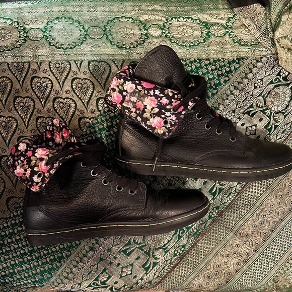Dr. Martens Shoes - Dr Martens Air Wair Stratford Black Leather With Floral Foldover Boots Size 8